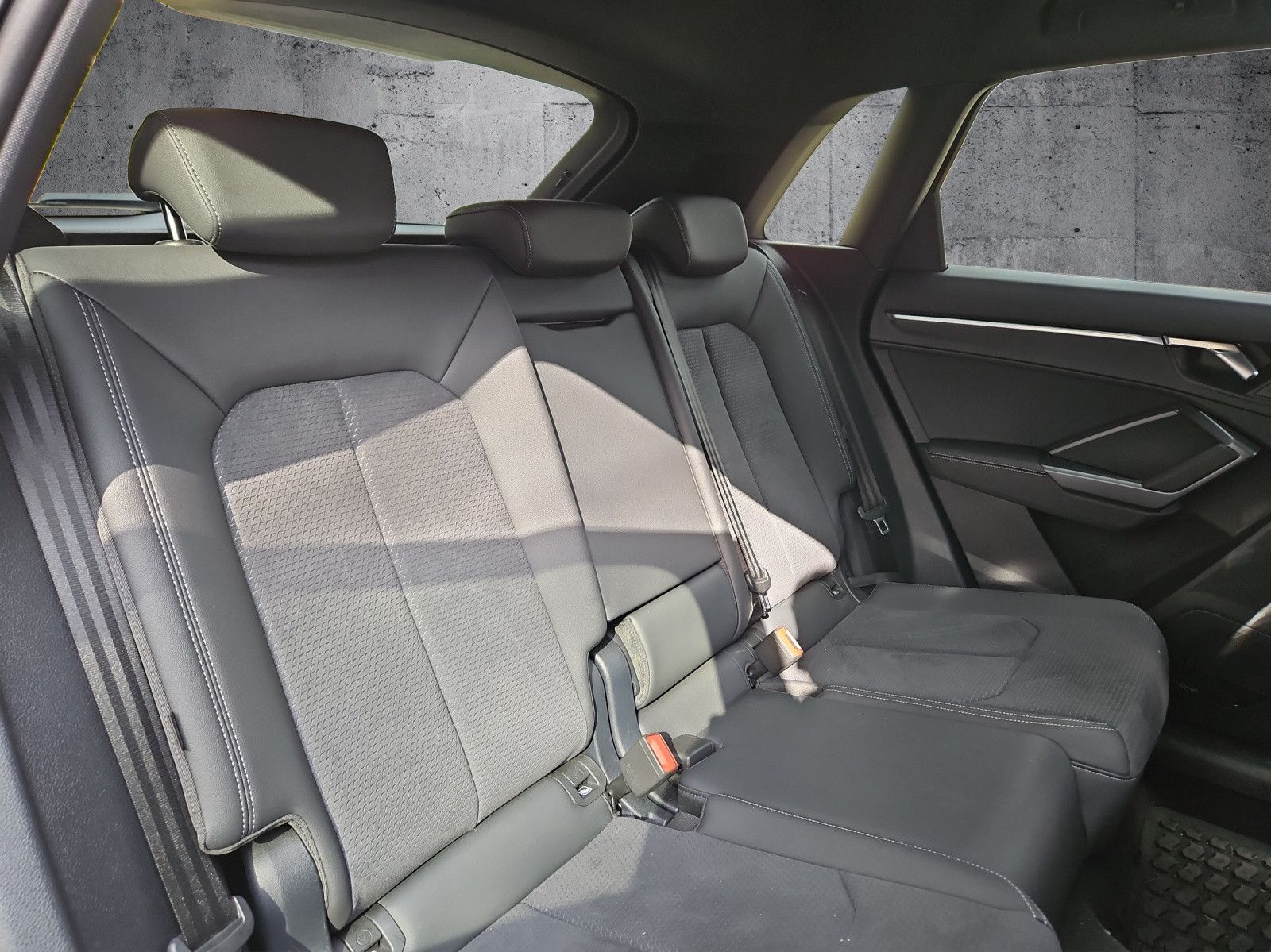 Audi Q3 40 TFSI quattro S tronic S line - Samsaru's Car Outlet