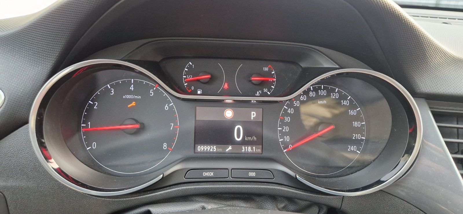 Opel Crossland Elegance Diesel - Samsaru's Car Outlet