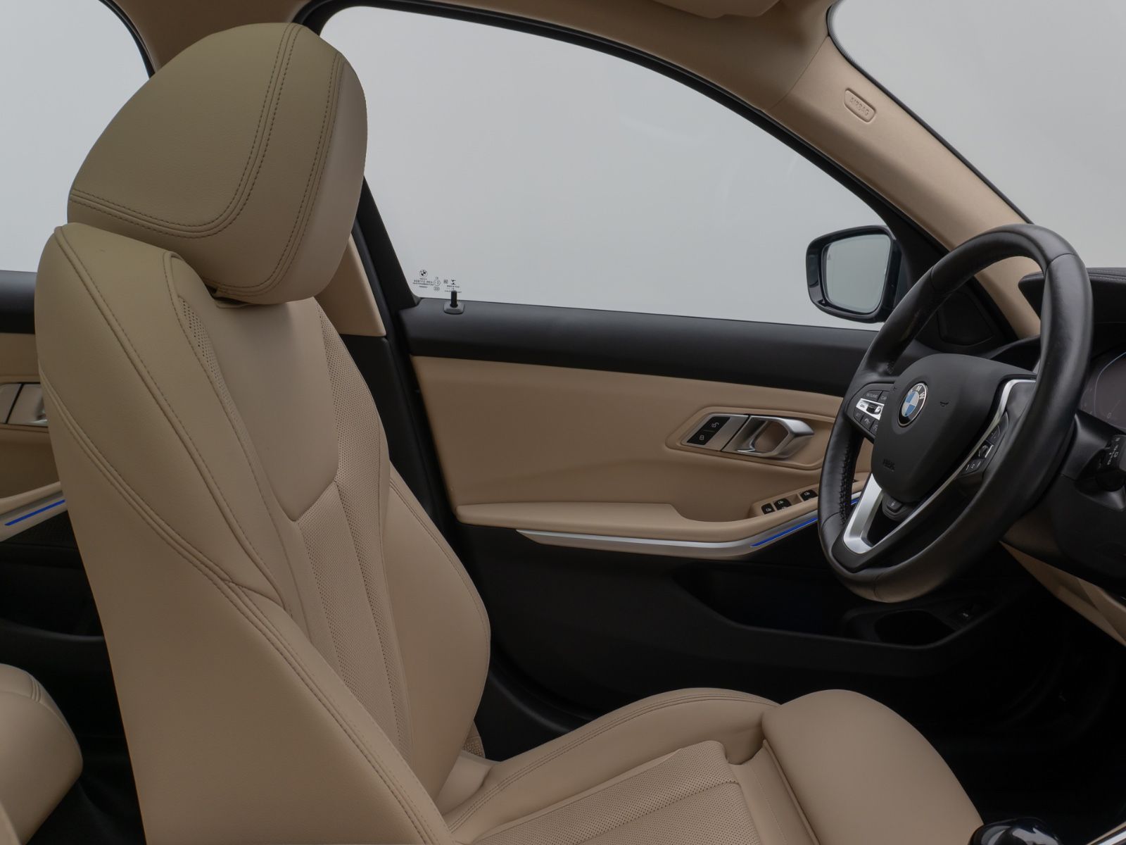 BMW 320d xD Luxury Line - Samsaru's Car Outlet