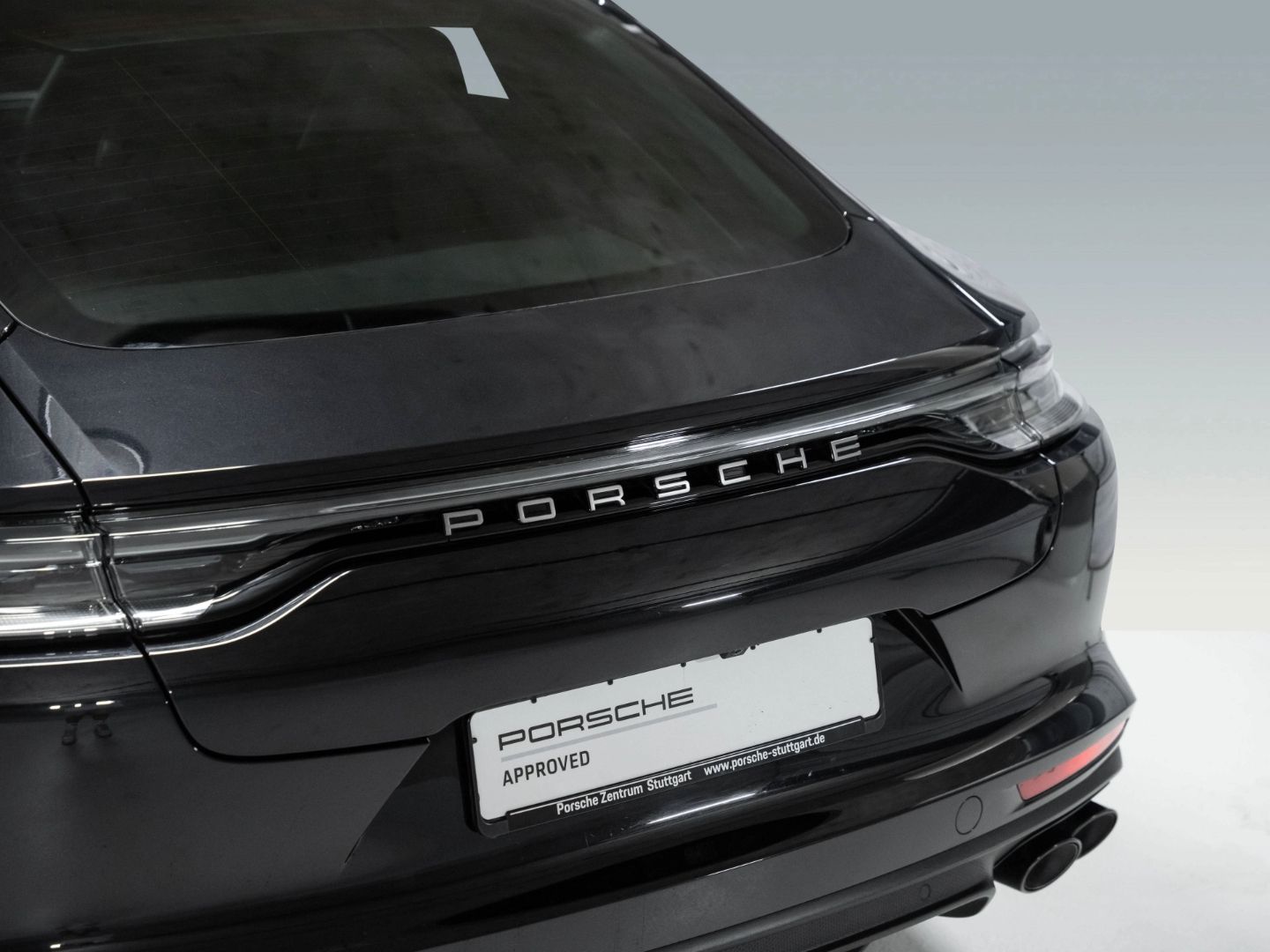 Porsche Panamera 4 E-Hybrid Platinum Edition HeadUp
