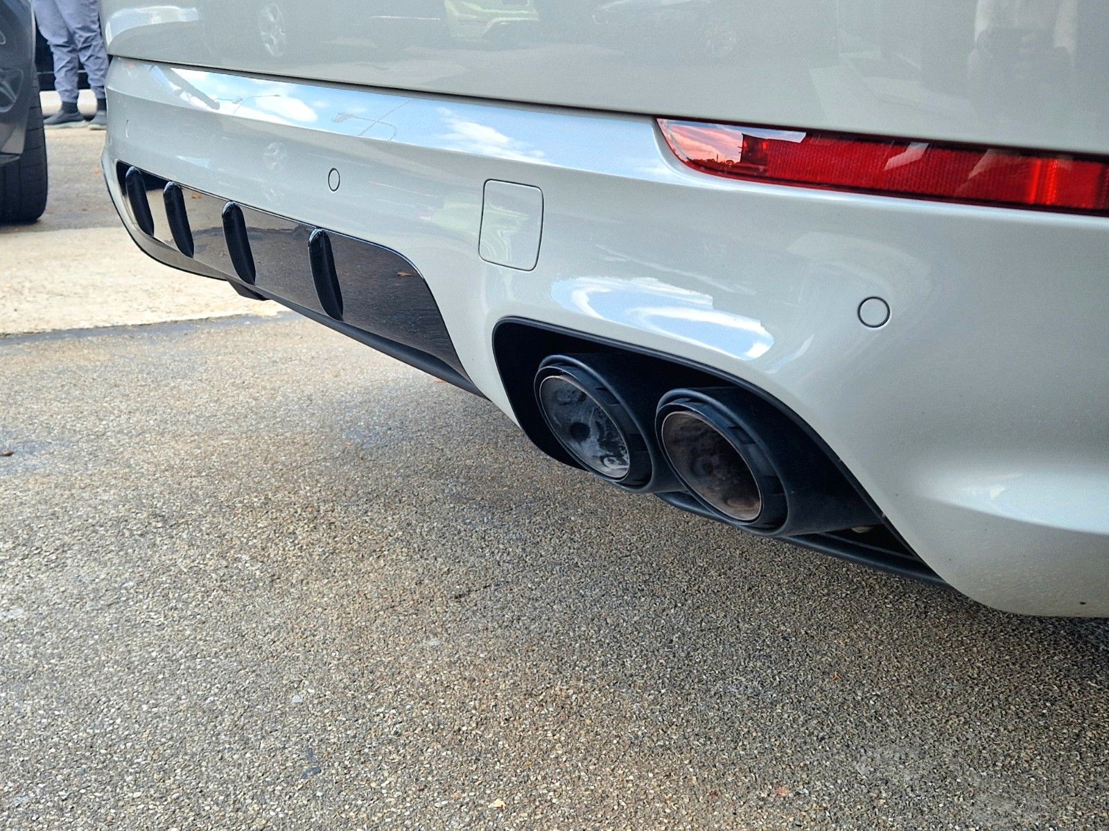 Porsche Cayenne E-Hybrid +SPORTABGAS+PANO+HUD+MEMORY+