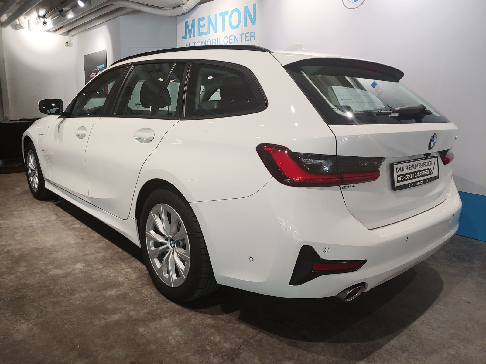 BMW 320e Advantage - Samsaru's Car Outlet