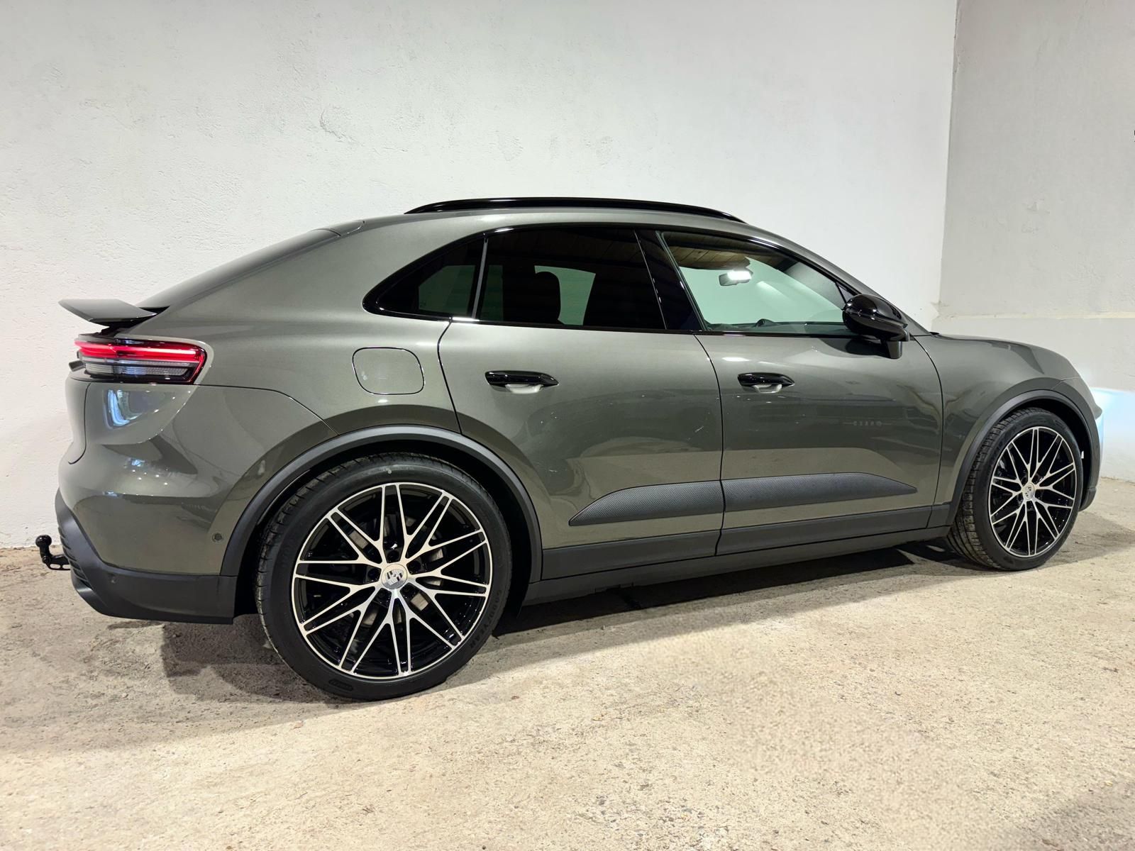 Porsche Macan Electric - Samsaru's Car Outlet