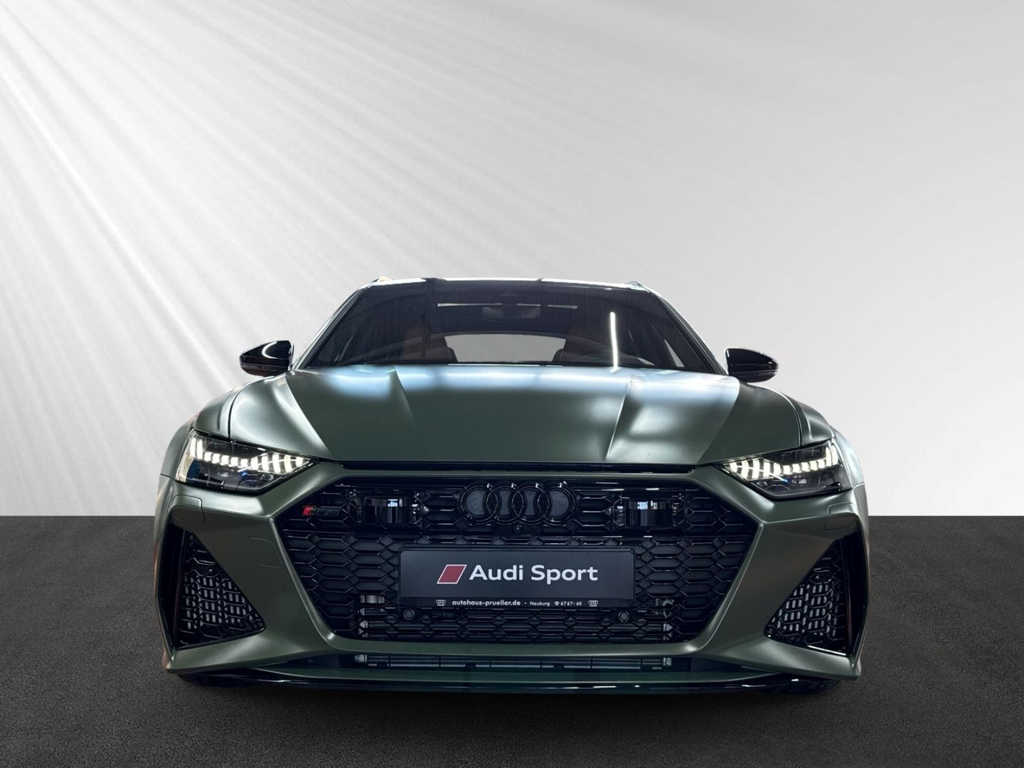 Audi RS6 Avant qu tiptro 360°+HuD+Keramik+Pano+Sthz