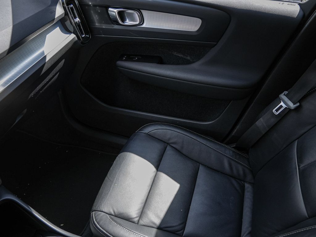 Volvo XC40 T4 Inscription Recharge Plug-In - Samsaru's Car Outlet