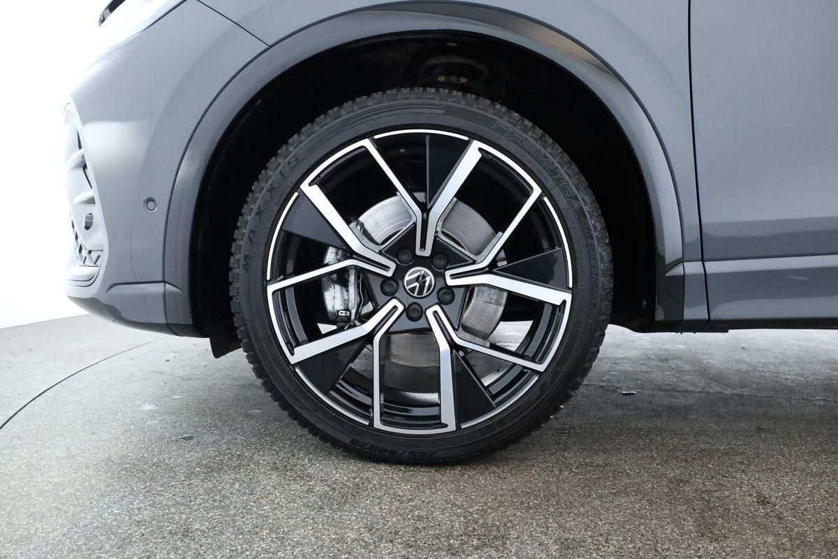Volkswagen Tiguan 2.0 TSI DSG 4M R-Line IQ Pano Nav 360 AHK