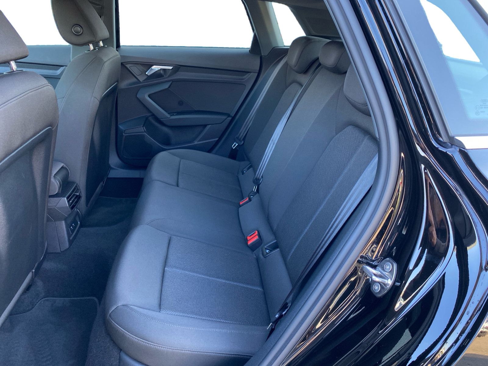 Audi A3 Sportback advanced 40TFSIe S-trc Cam Navi LED