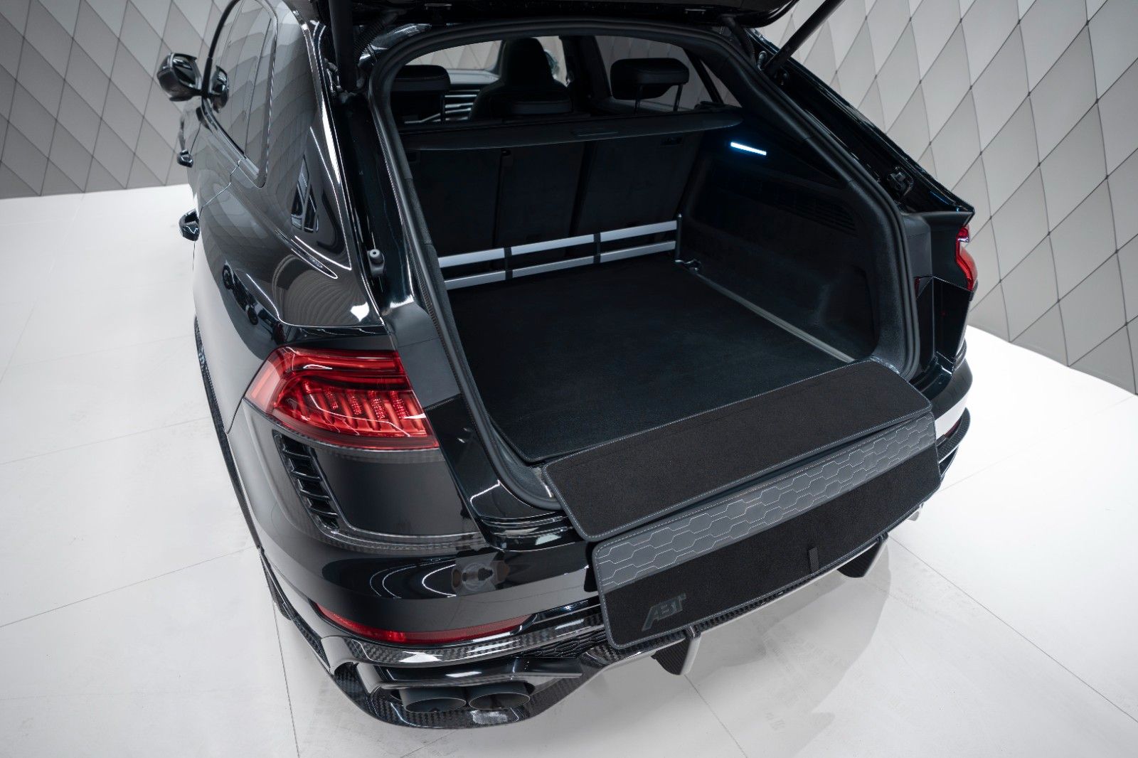 Audi RSQ8 ABT SIGNATURE EDITION "1 of 96" CERAMIC BRA