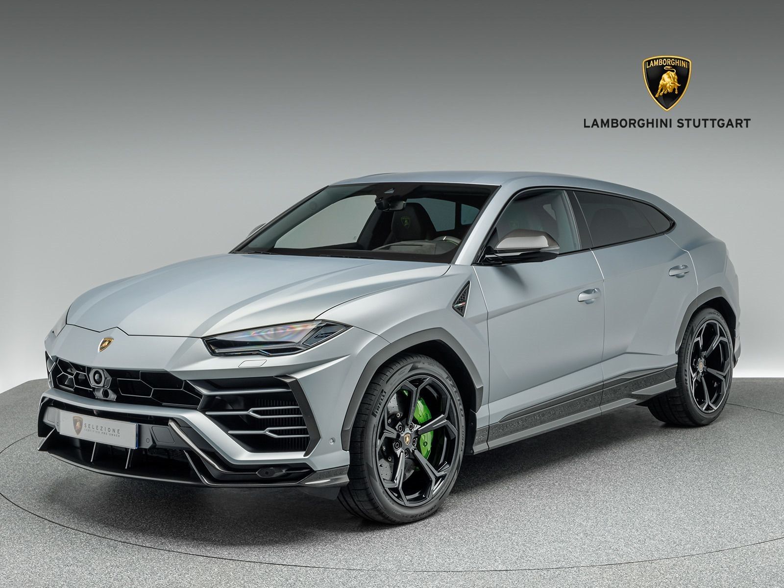 Lamborghini Urus - Samsaru's Car Outlet