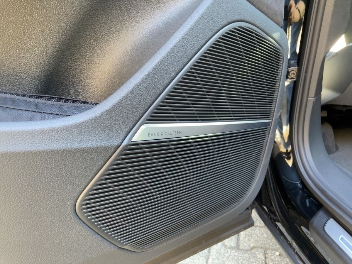 Audi Q7 SUV Sline 55 TFSIe AHK PANO B&O OLED
