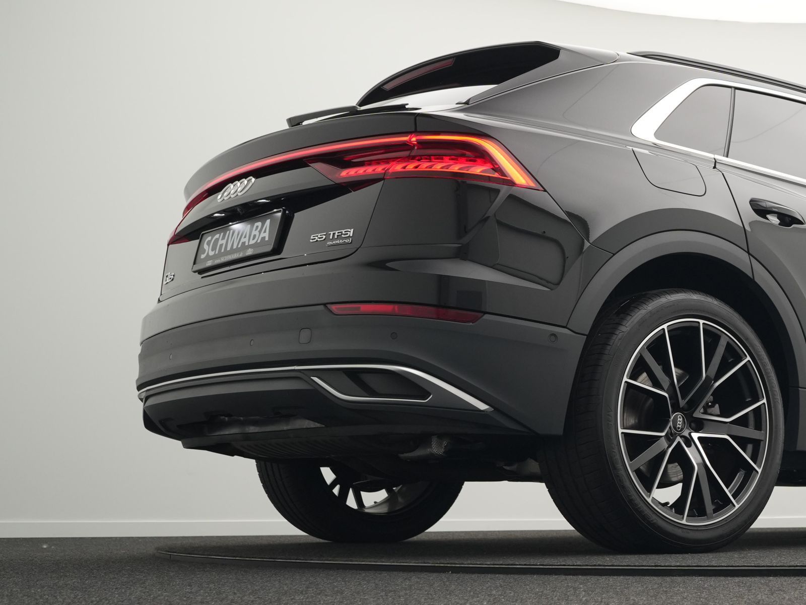 Audi Q8 55 TFSI quattro tiptronic 2x S line