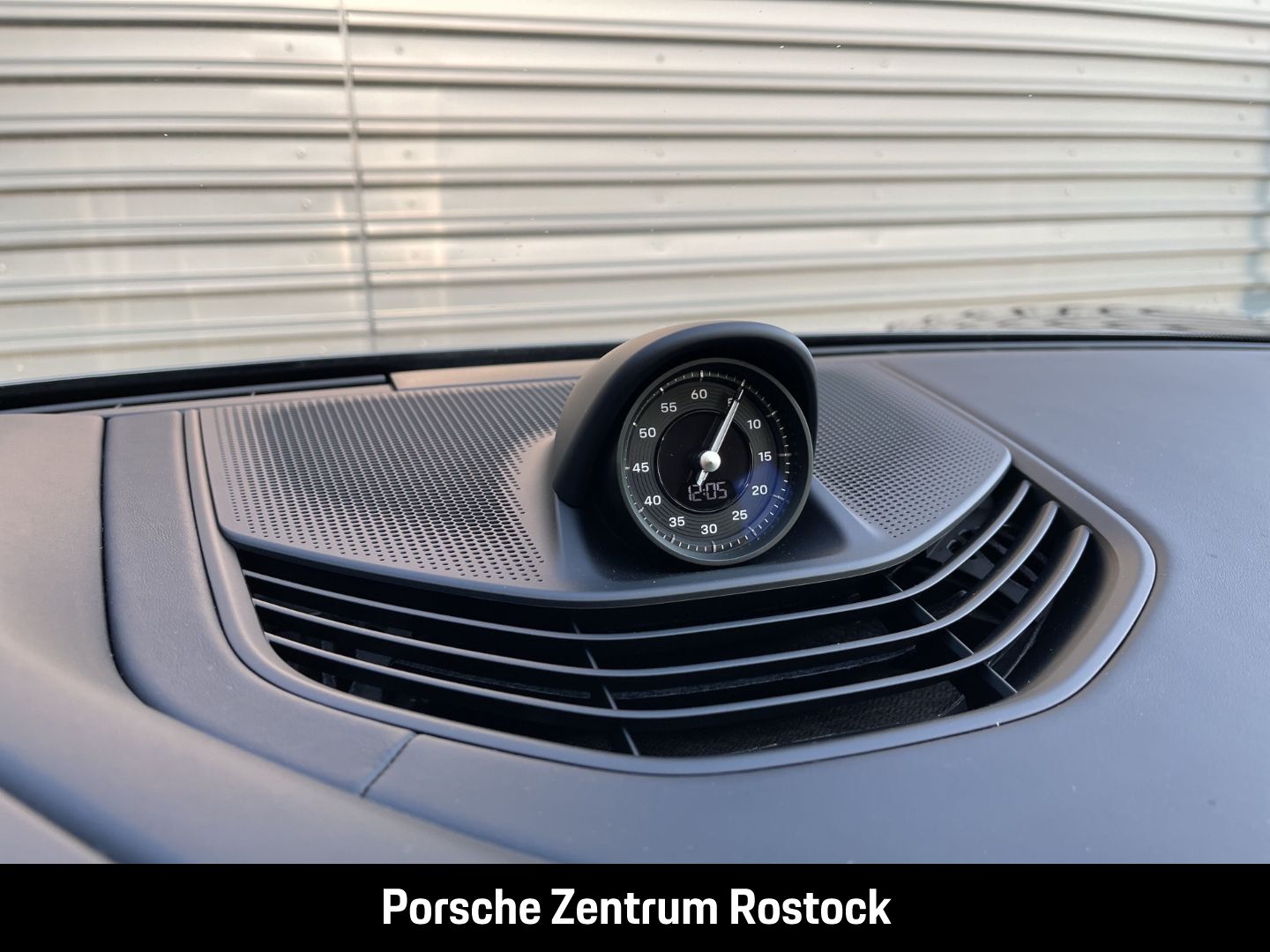 Porsche Taycan 4 Cross Turismo InnoDrive LED-Matrix