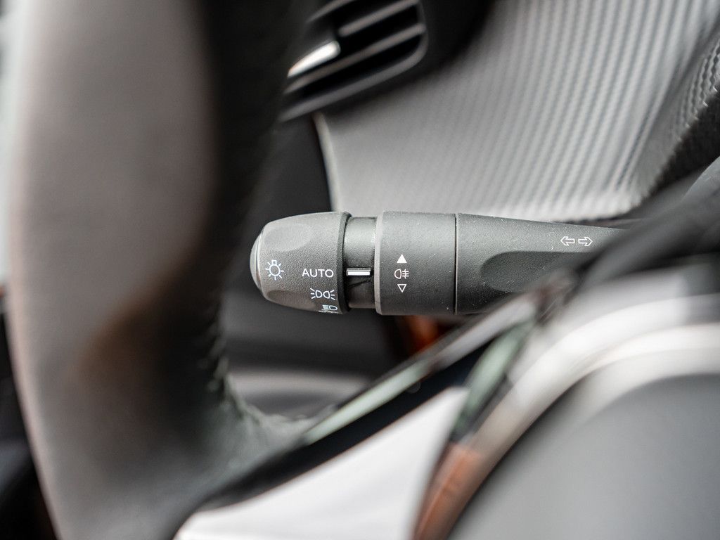 Peugeot e-2008 Active - Samsaru's Car Outlet