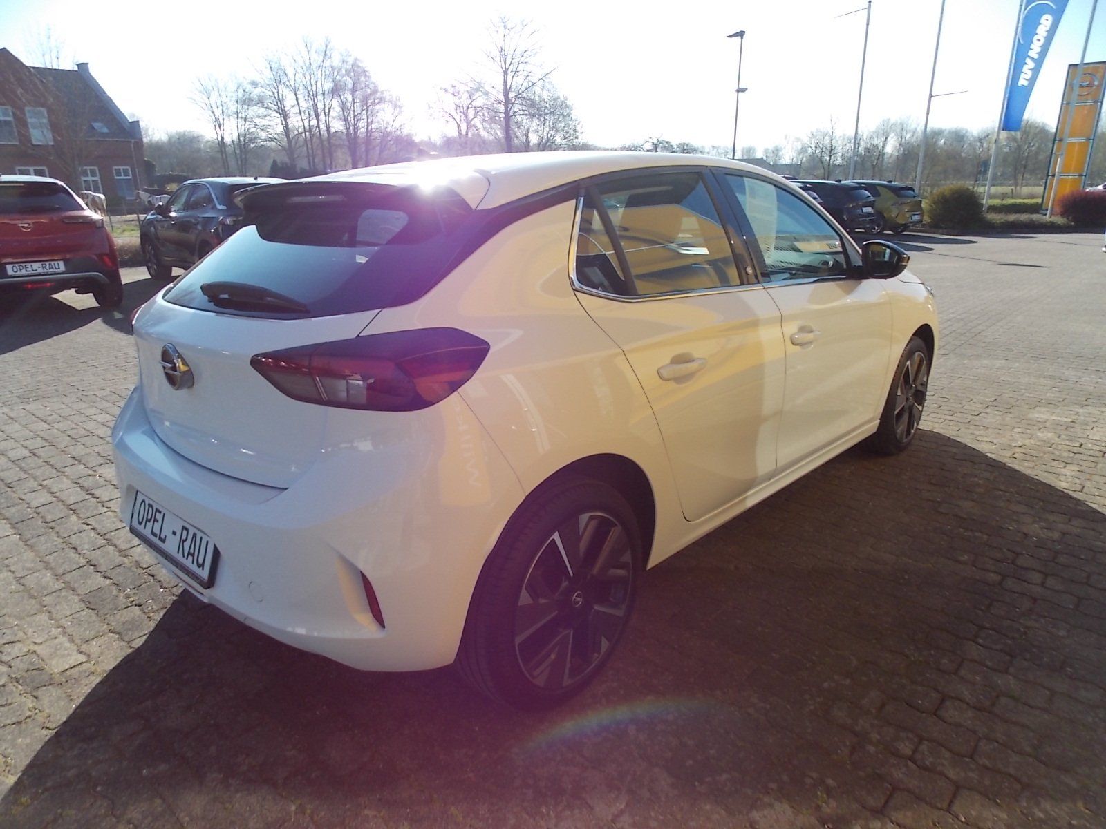 Opel Corsa-e F Elegance - Samsaru's Car Outlet