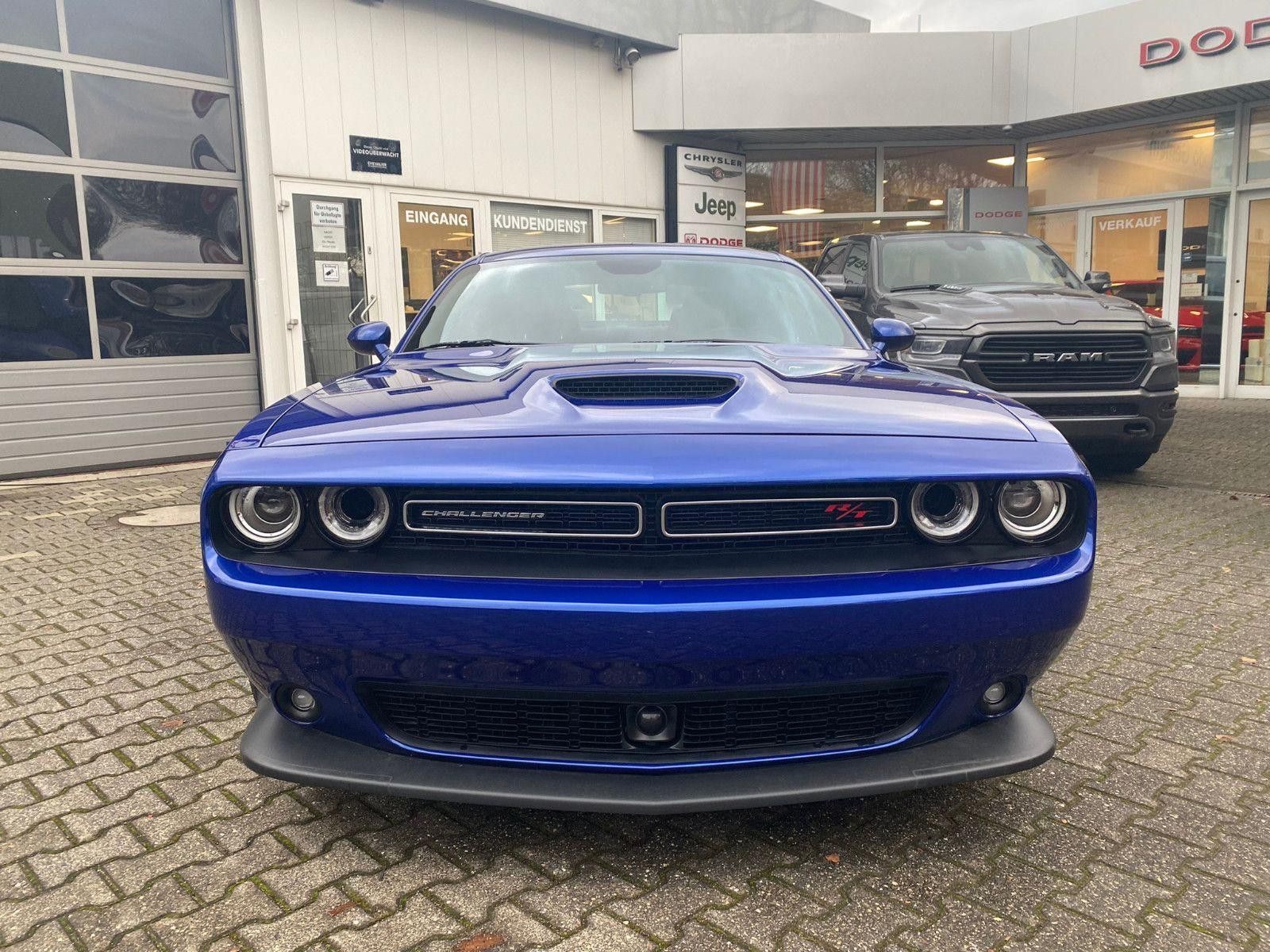 Dodge Challenger R/T 5.7 V8 HEMI Performance Plus AEC