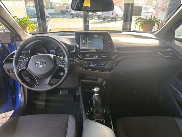 Toyota C-HR Hybrid Team Deutschland