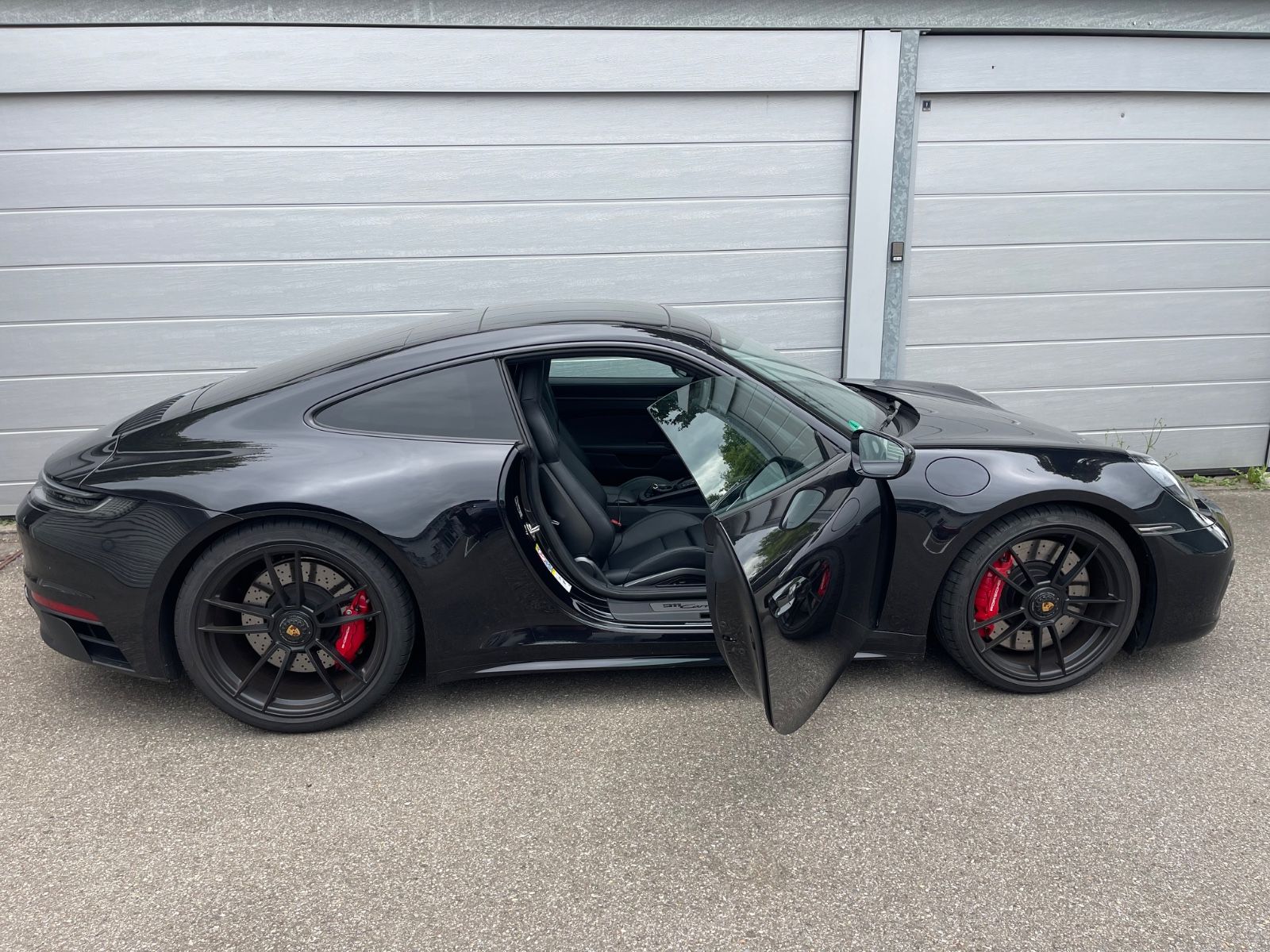 Porsche 992 4 GTS Coupe - Samsaru's Car Outlet
