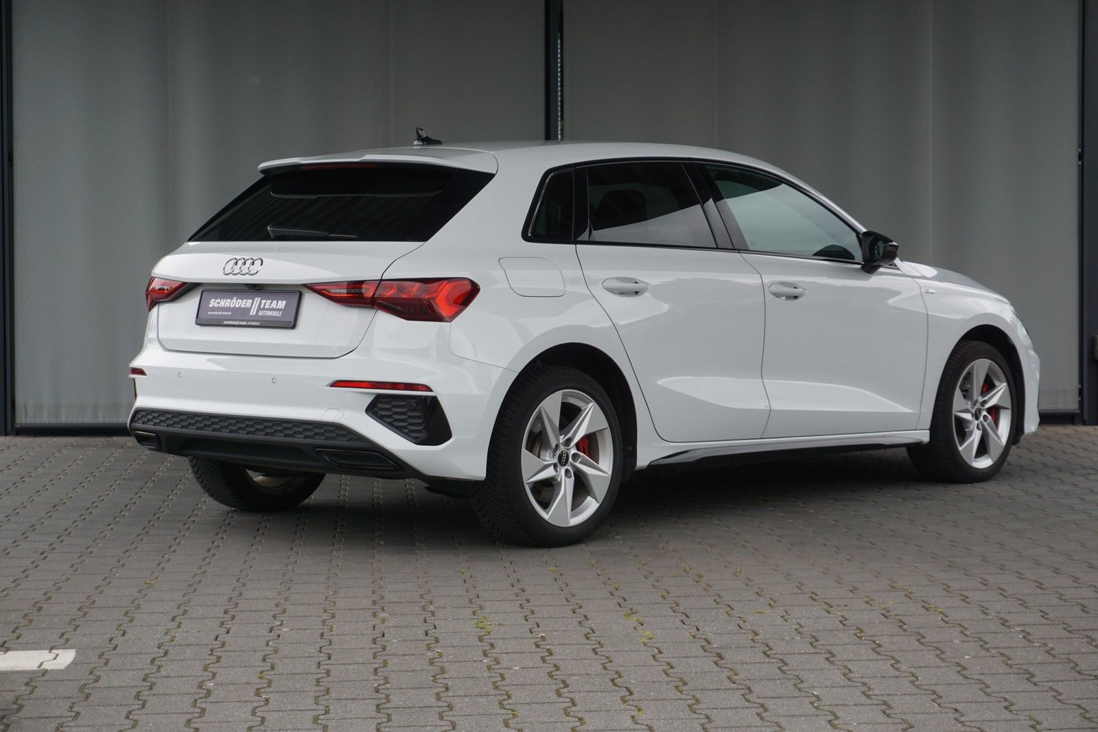 Audi A3 Sportback 45 TFSI e S line - Samsaru's Car Outlet