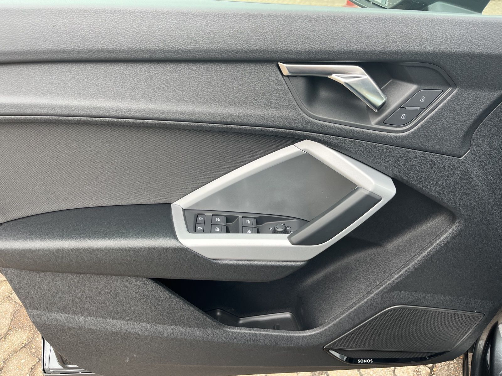 Audi Q3 S line 40 TDI S-TRONIC - Samsaru's Car Outlet