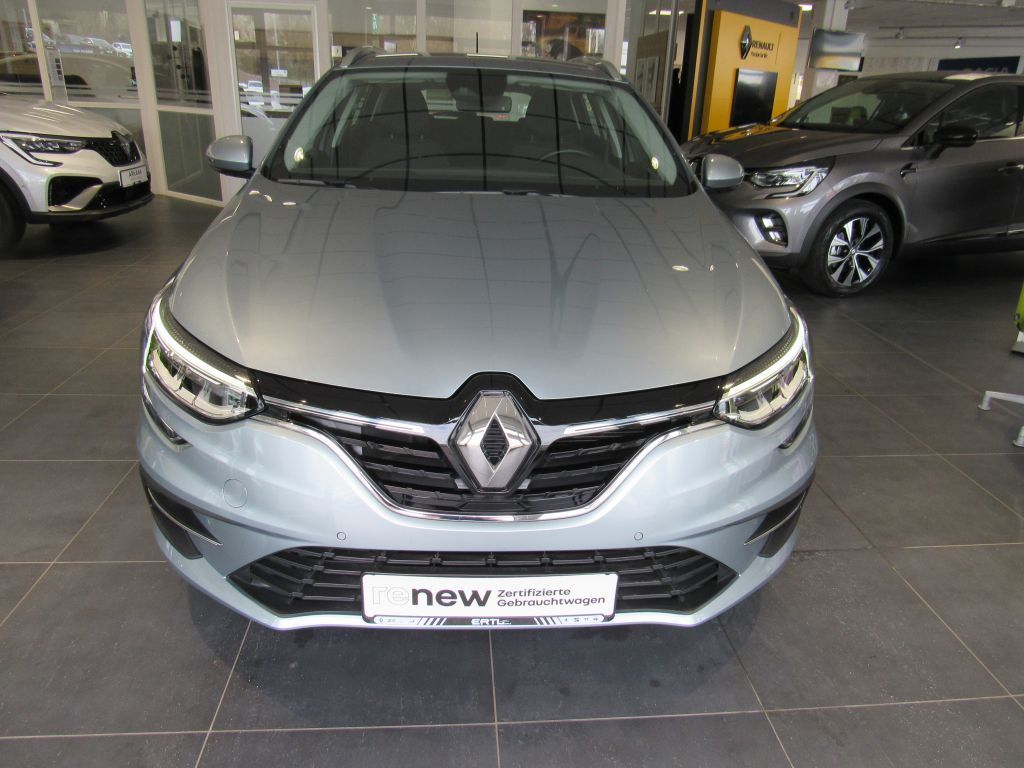 Renault Megane Grandtour ZEN E-TECH Plug-in - Samsaru's Car Outlet