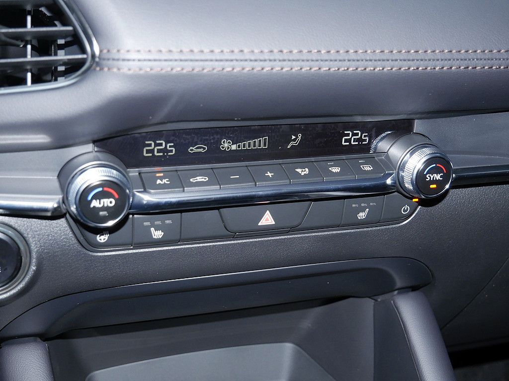 Mazda 3 e-SKYACTIV G 140 FWD Exclusive-Line HUD 360°