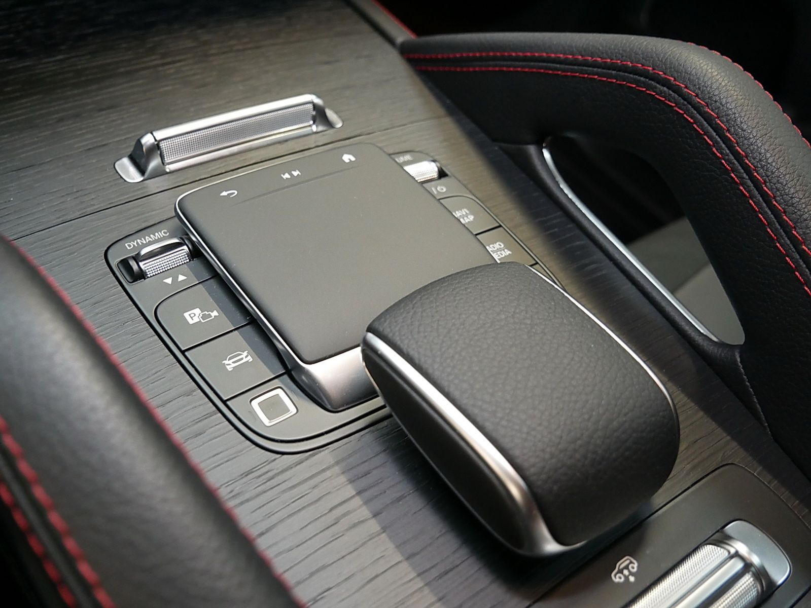 Mercedes-Benz GLE 53 AMG 4M+PREMIUM+PerfAGA+DIST+HUD+PANO+BURM