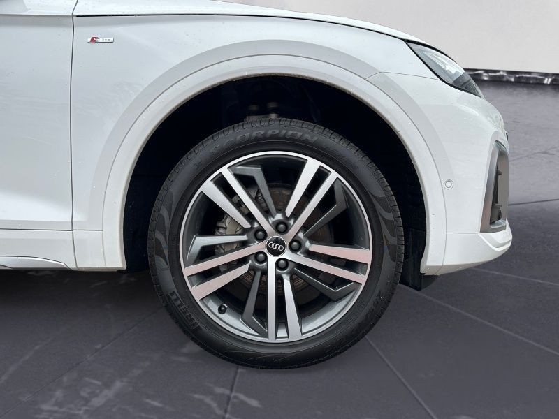 Audi Q5 40 TDI quattro S-line - Samsaru's Car Outlet