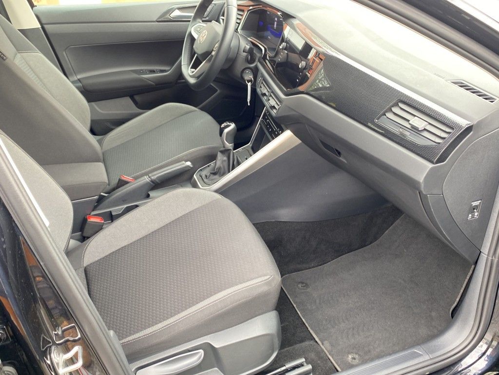 Volkswagen Taigo 1.0 TSI Life - Samsaru's Car Outlet