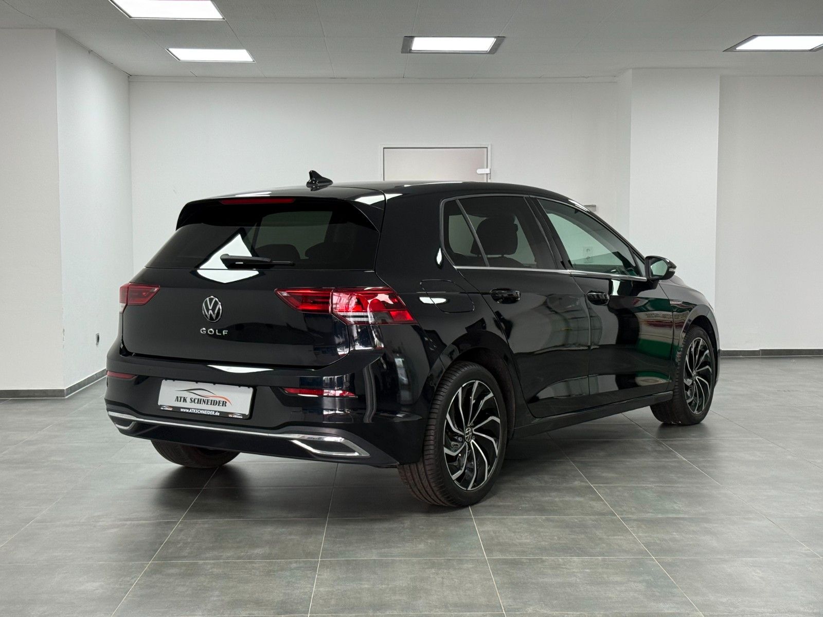 Volkswagen Golf 2.0 TSI/ACC/PANO/KAM/STHZ/AHK/MATRIX/AHK