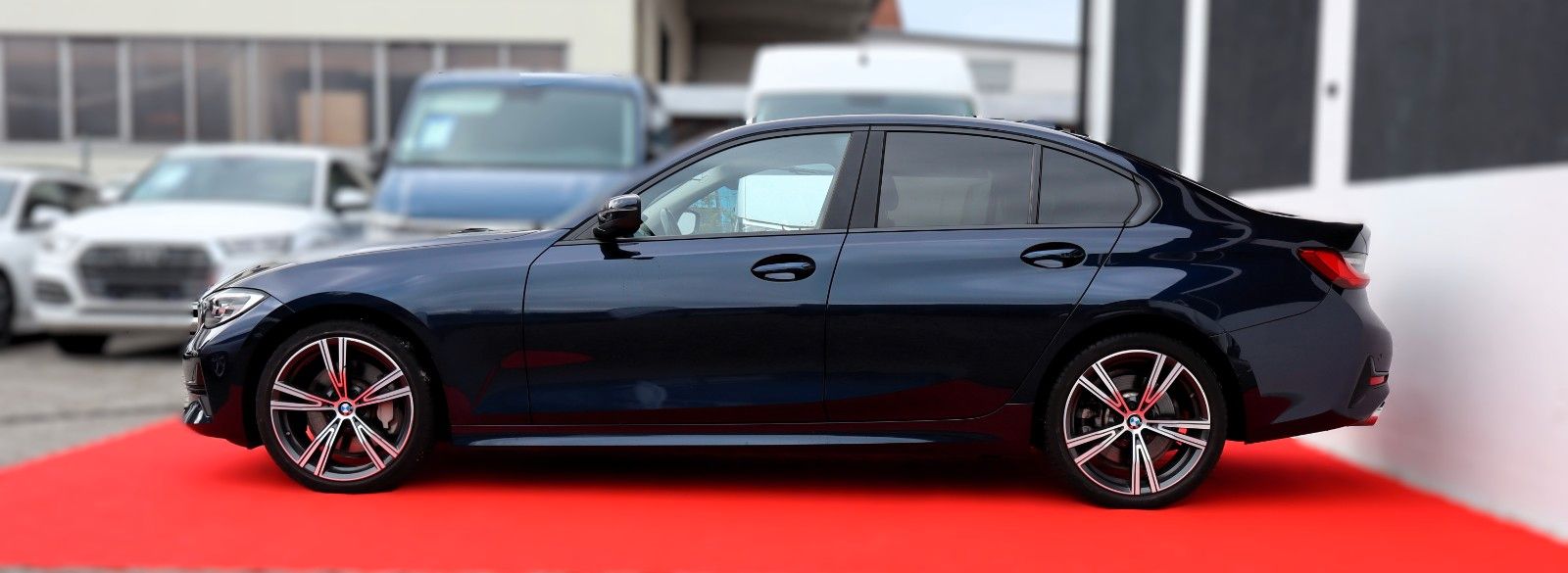 BMW 330 d xDrive - Samsaru's Car Outlet