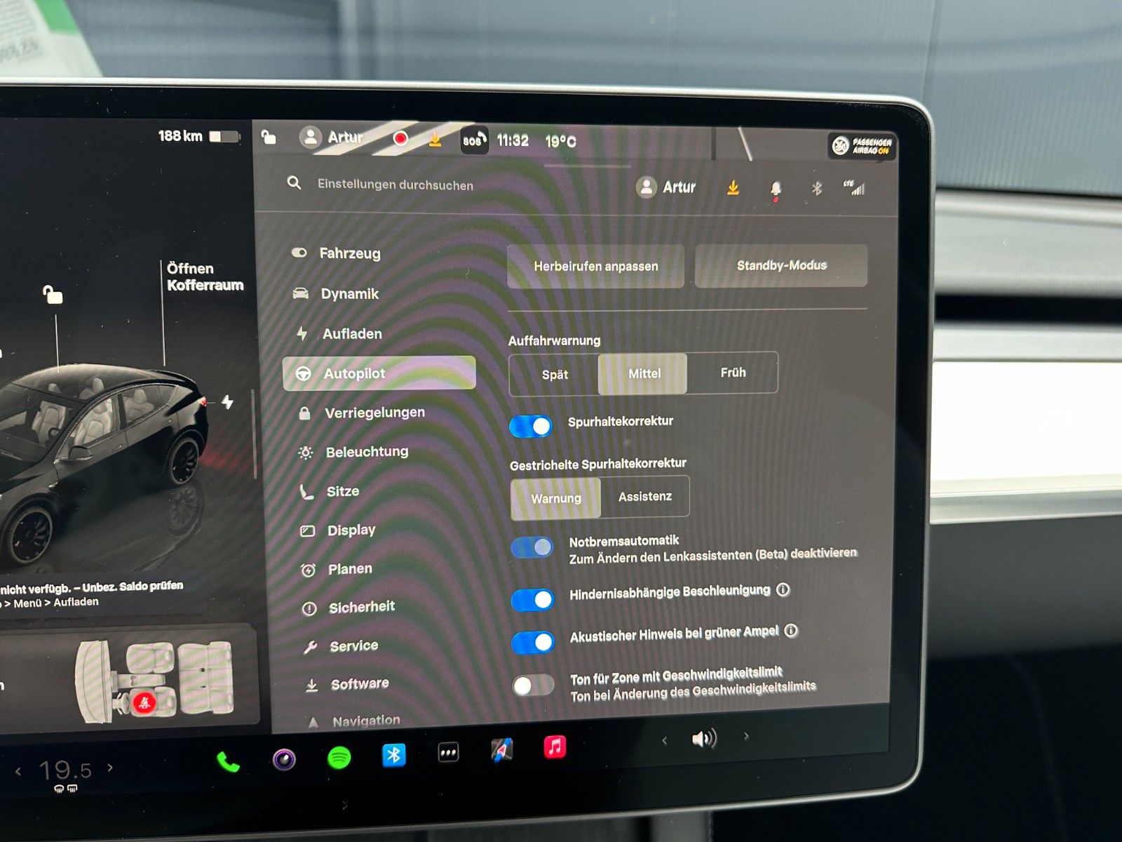Tesla Model Y Performance Dual AWD*LEDER/Weiss*21Zoll*