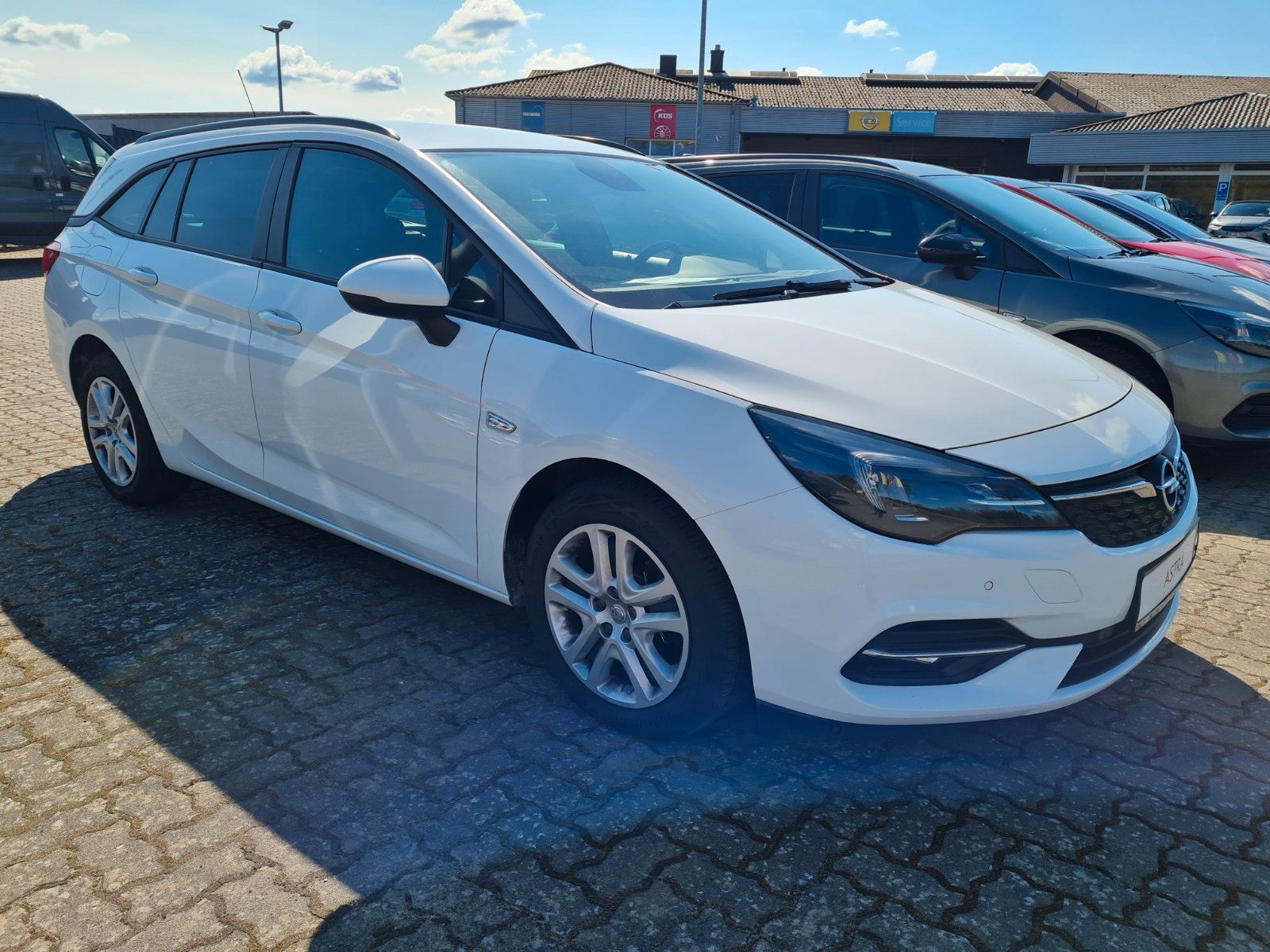 Opel Astra K Sports Tourer - Samsaru's Car Outlet