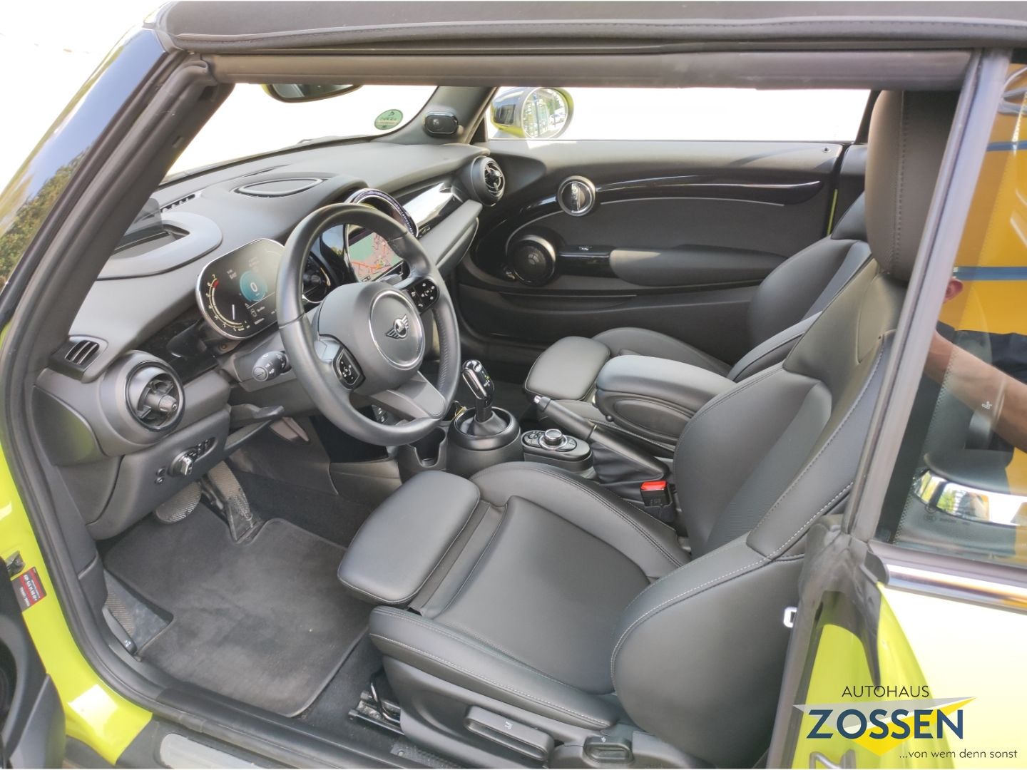 MINI Cooper Cabrio Classic - Samsaru's Car Outlet