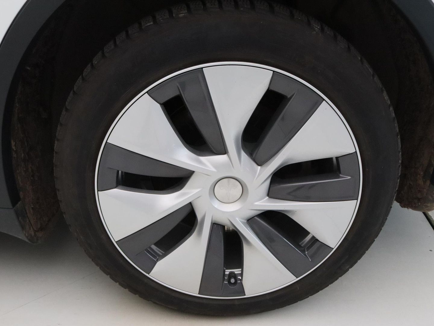 Tesla Model Y Long Range AWD 75kWh 351pk AMD RYZEN [ T