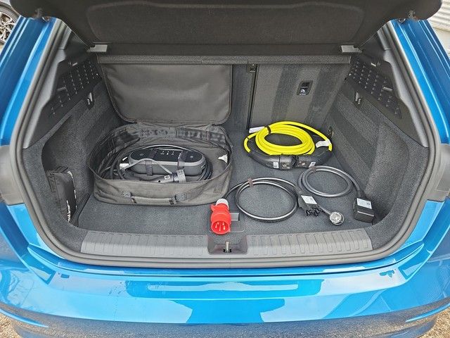 Audi A3 Sportback 40 TFSI e advanced S-tr. Navi LED