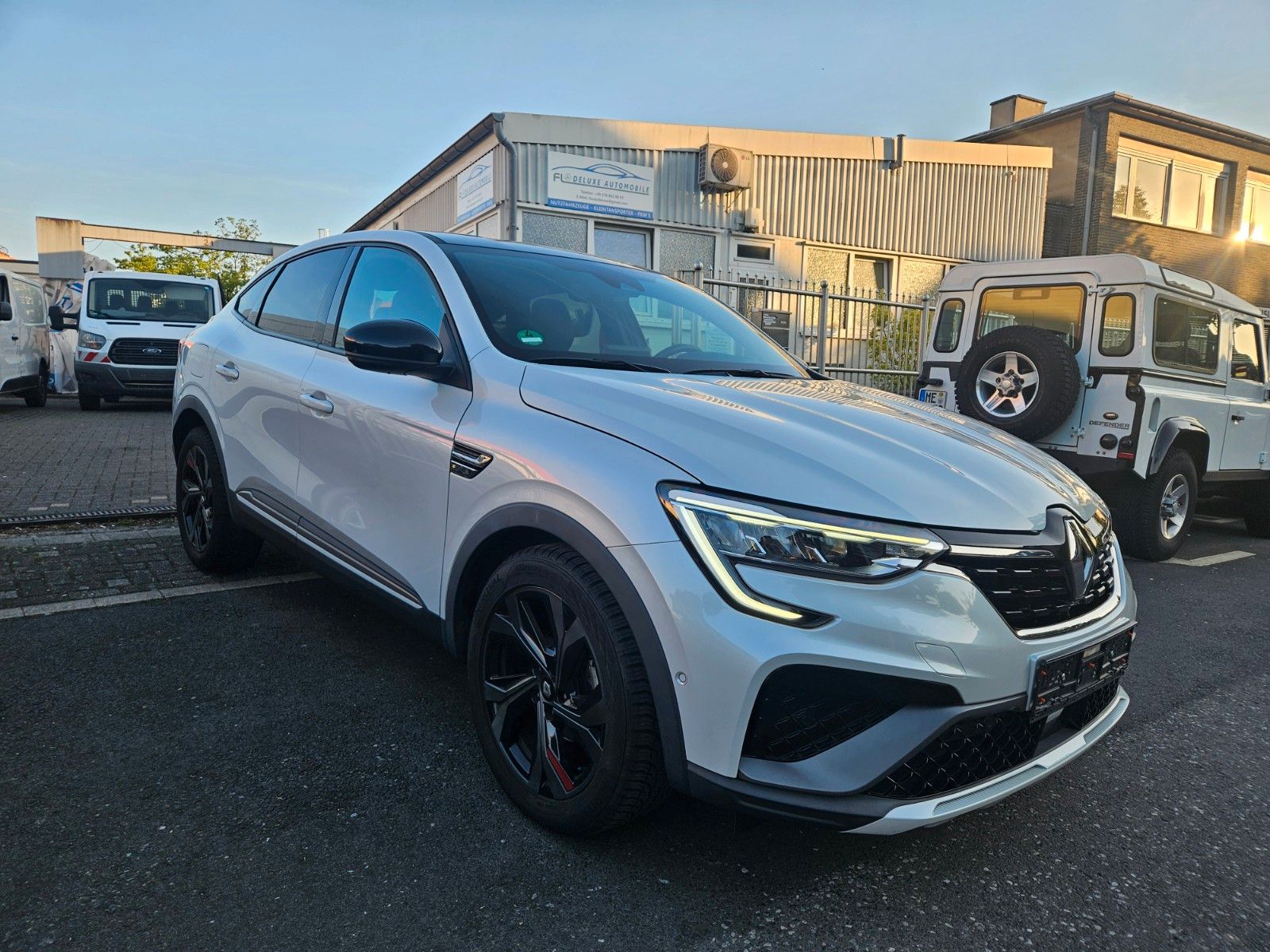 Renault ARKANA 1.3 TCE R.S. LiNE AUT BENZIN/HYBRID - Samsaru's Car Outlet