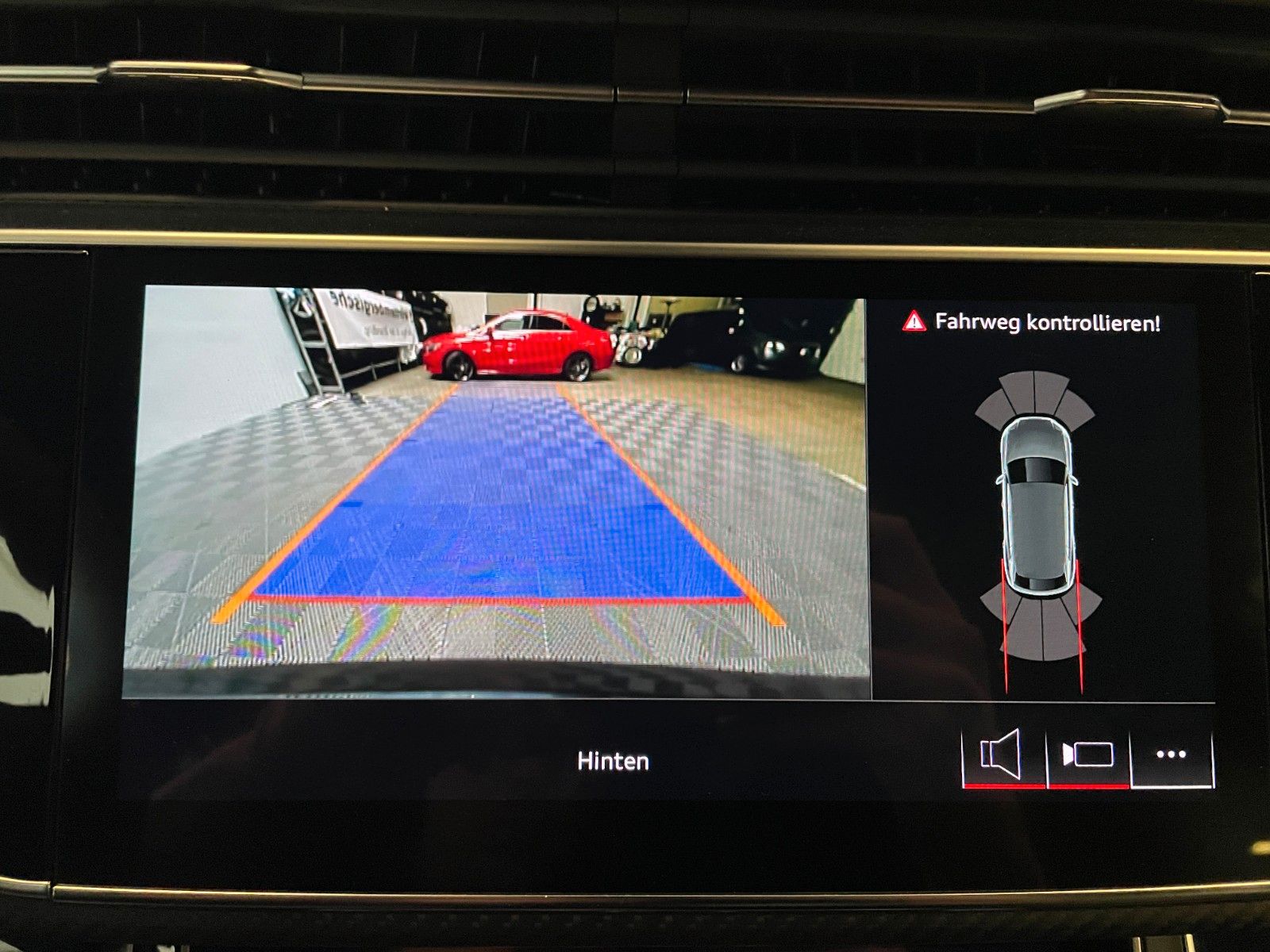 Audi RSQ8 4.0 TFSI quattro*Keramic-StandHz-B&O*