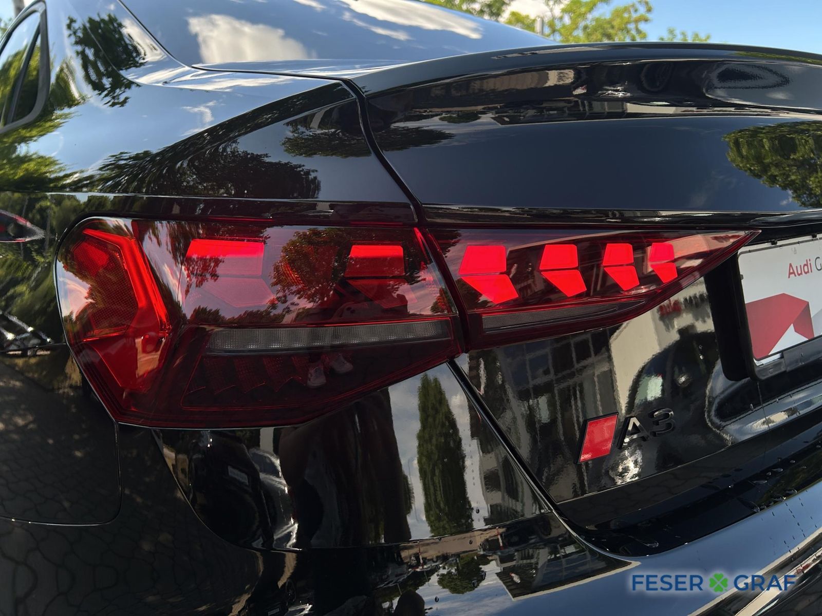 Audi A3 Limousine S line 30 TFSI - Samsaru's Car Outlet