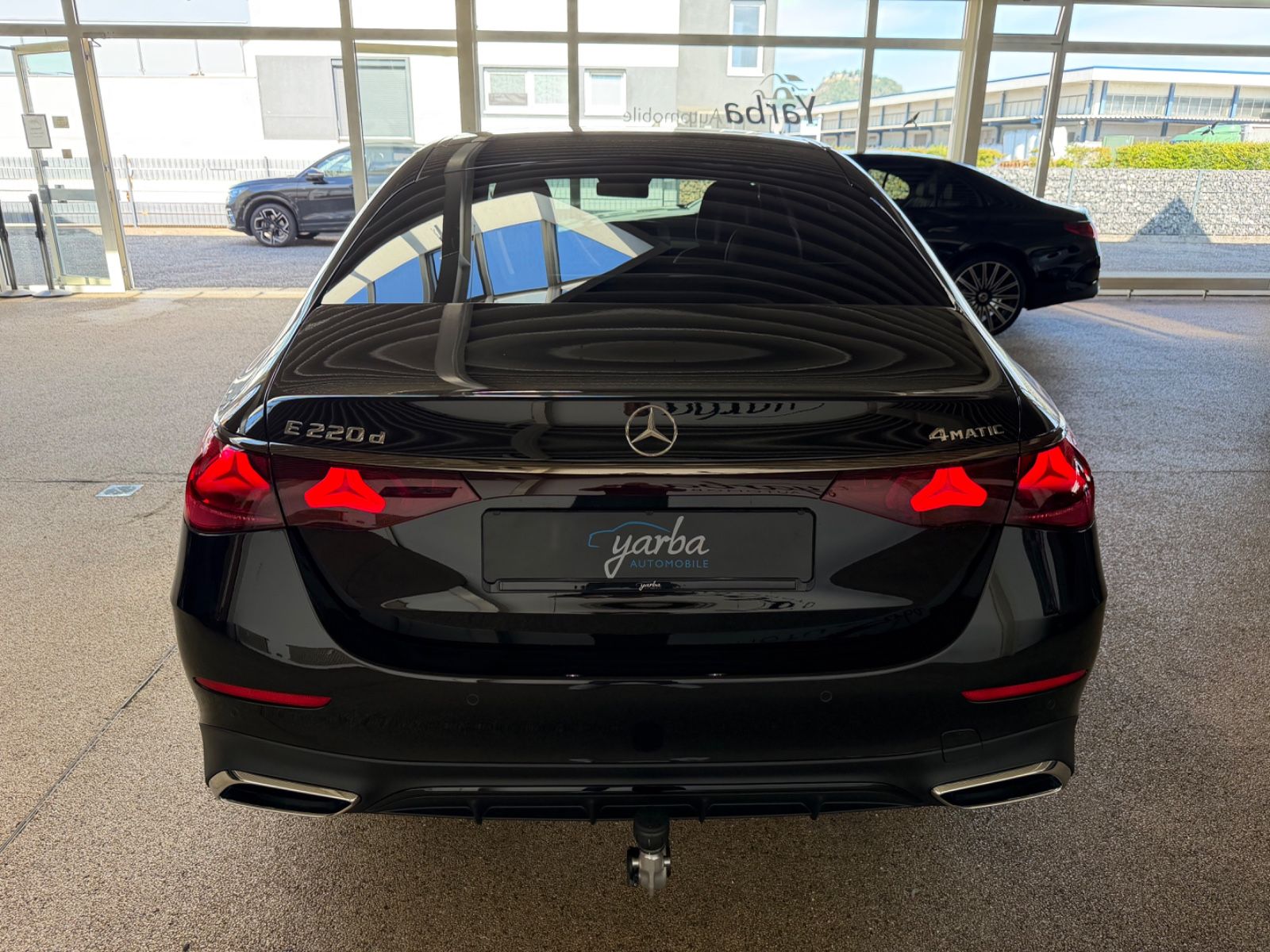 Mercedes-Benz E 220 d 4Matic  AMG PremiumPlus/Superscreen/21"