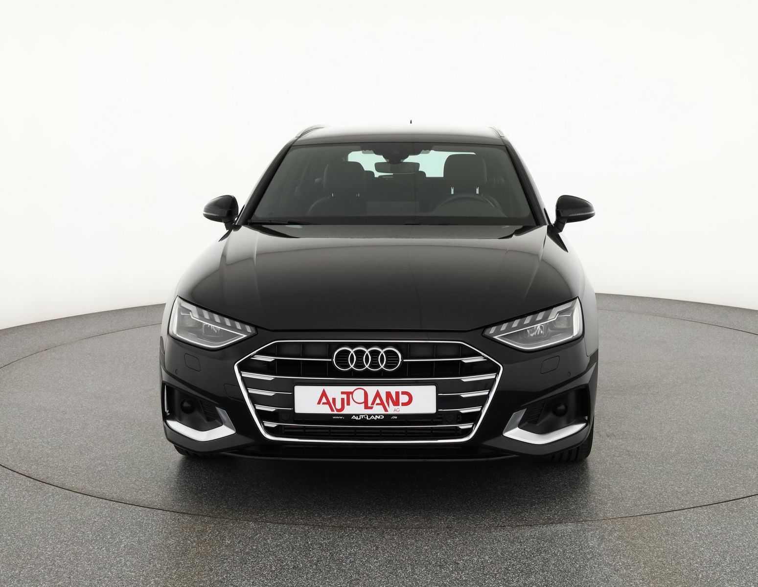 Audi A4 Avant 35 TFSI advanced - Samsaru's Car Outlet