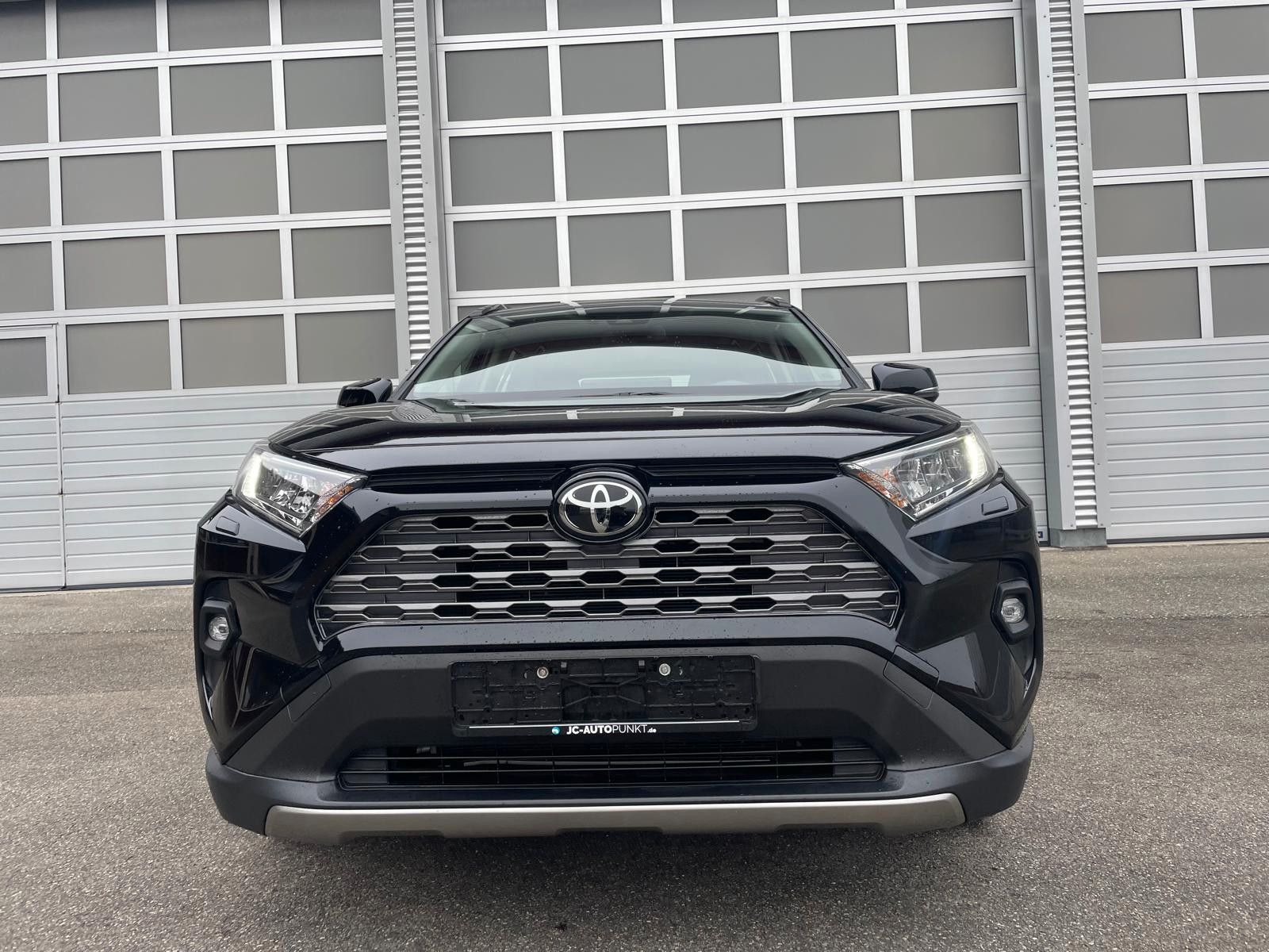 Toyota RAV 4 Comfort, ACC, LED, Virtual, 4x4, Garantie