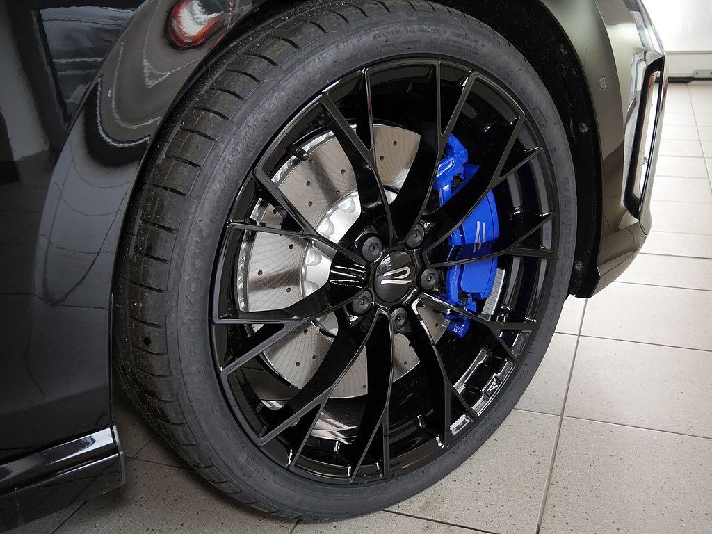 Volkswagen Golf Variant R 2.0 TSI 4Motion DSG PANO AHK MATR
