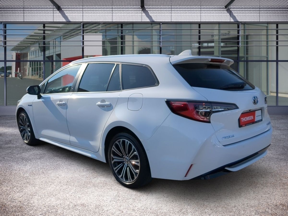 Toyota Corolla Touring Sports 2.0 Team - Samsaru's Car Outlet