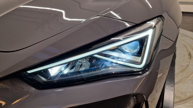 Seat Leon Sportstourer 1.5 eTSI Navi/ AHK/ Beats/ ...