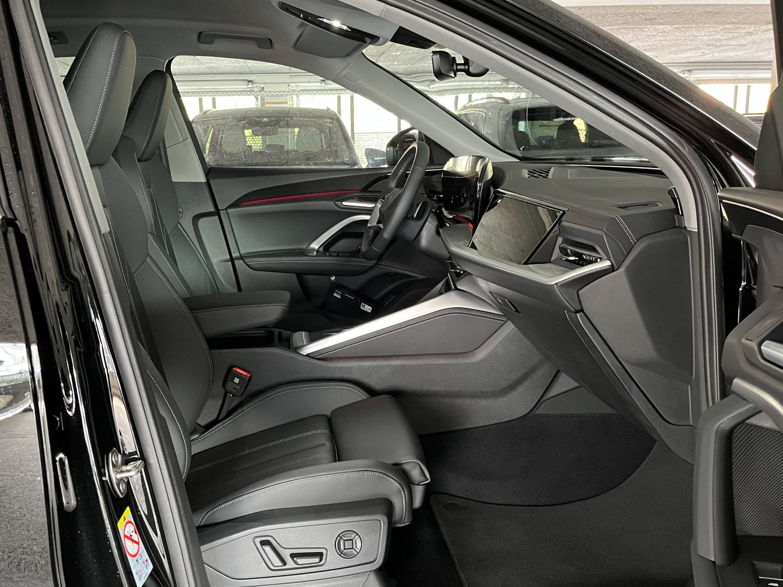 Audi Q5 TDI quattro S tronic - Samsaru's Car Outlet
