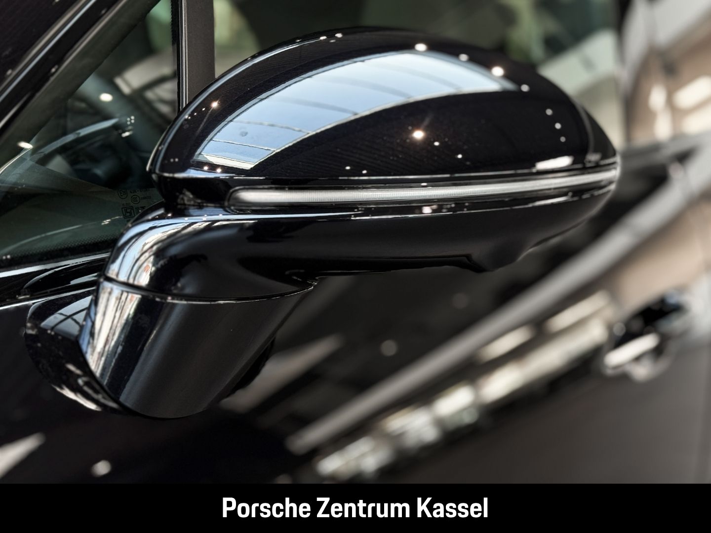 Porsche Macan Electric 4S