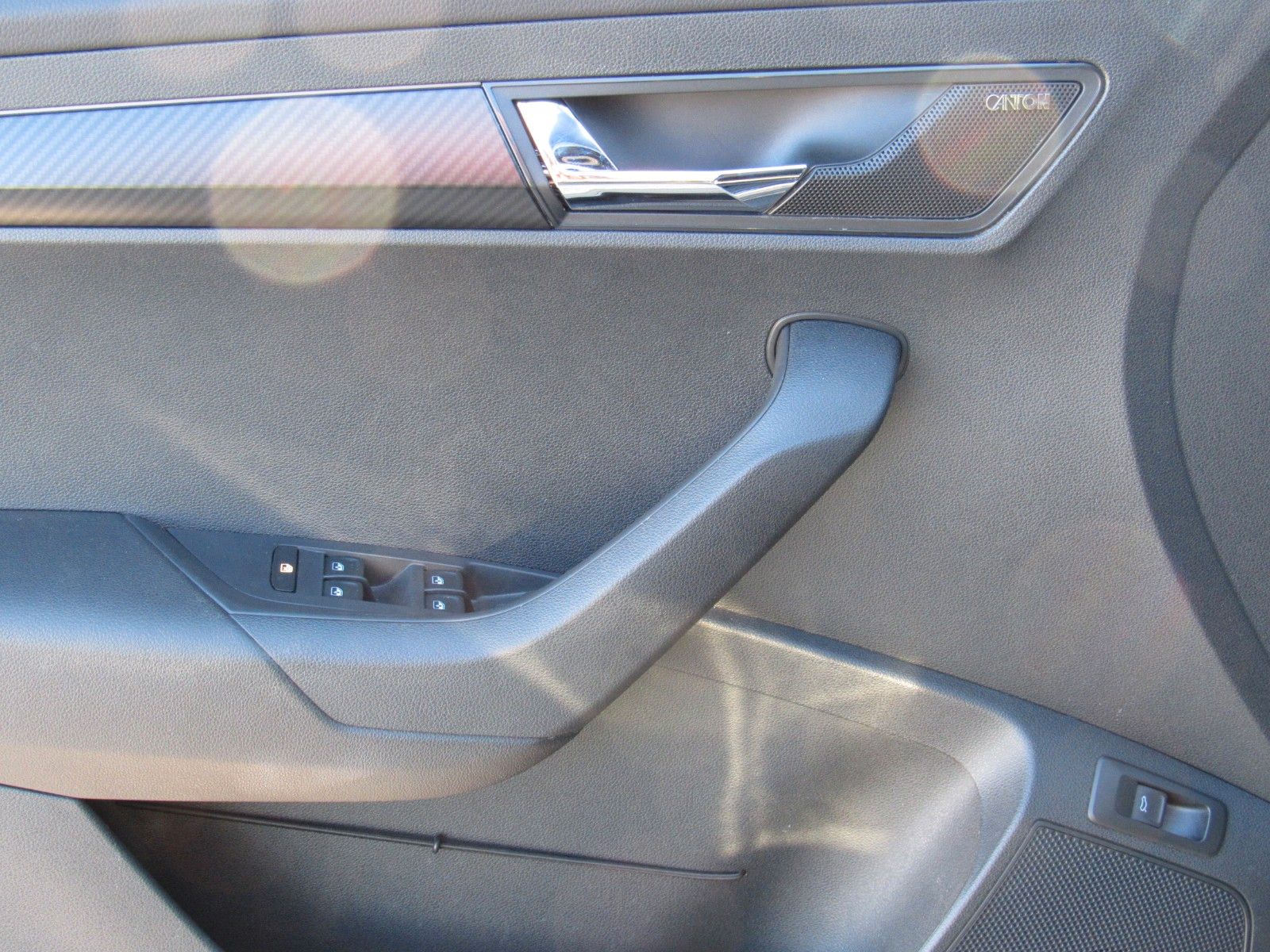 Skoda Karoq Sportline 1.5 TSI AHK 360° TRAVEL PANO