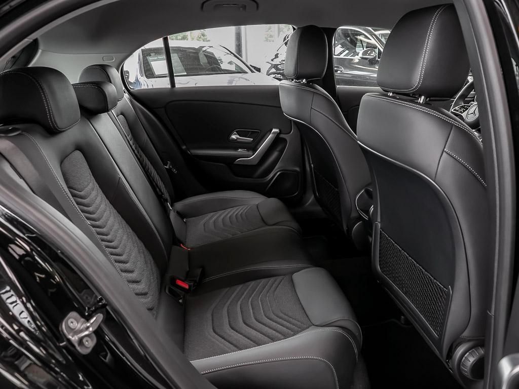 Mercedes-Benz A 180 Progressive - Samsaru's Car Outlet