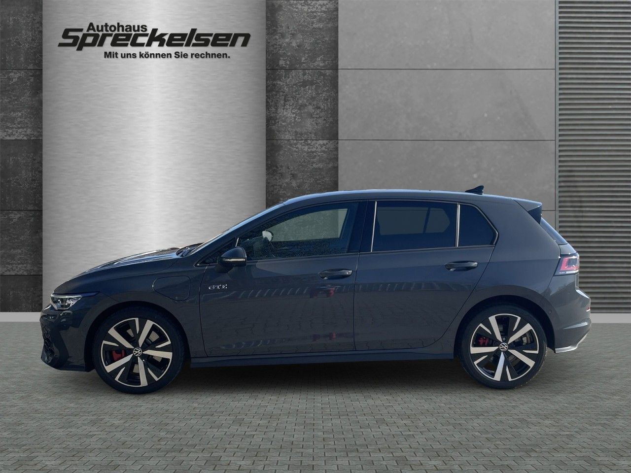 Volkswagen Golf VIII 1.5 TSI eHybrid GTE Automatik Navi+DCC
