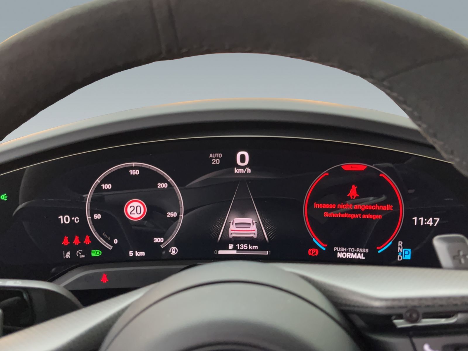 Porsche Taycan GTS - HD Matrix - Pano - Head Up - Chrono